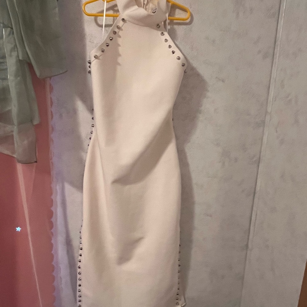 Elegant White One-Shoulder Dress